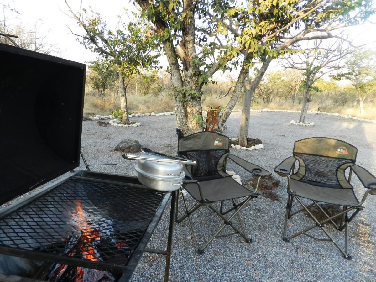 Etosha Village Campsite Окаукуехо Екстериор снимка
