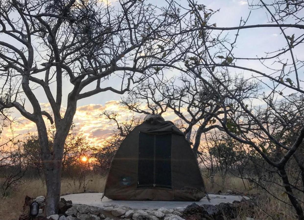 Etosha Village Campsite Окаукуехо Екстериор снимка