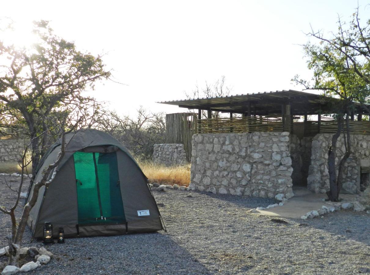 Etosha Village Campsite Окаукуехо Екстериор снимка