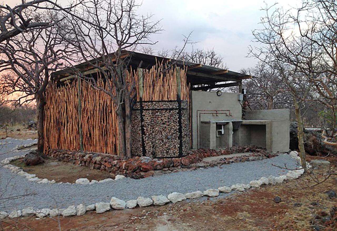 Etosha Village Campsite Окаукуехо Екстериор снимка