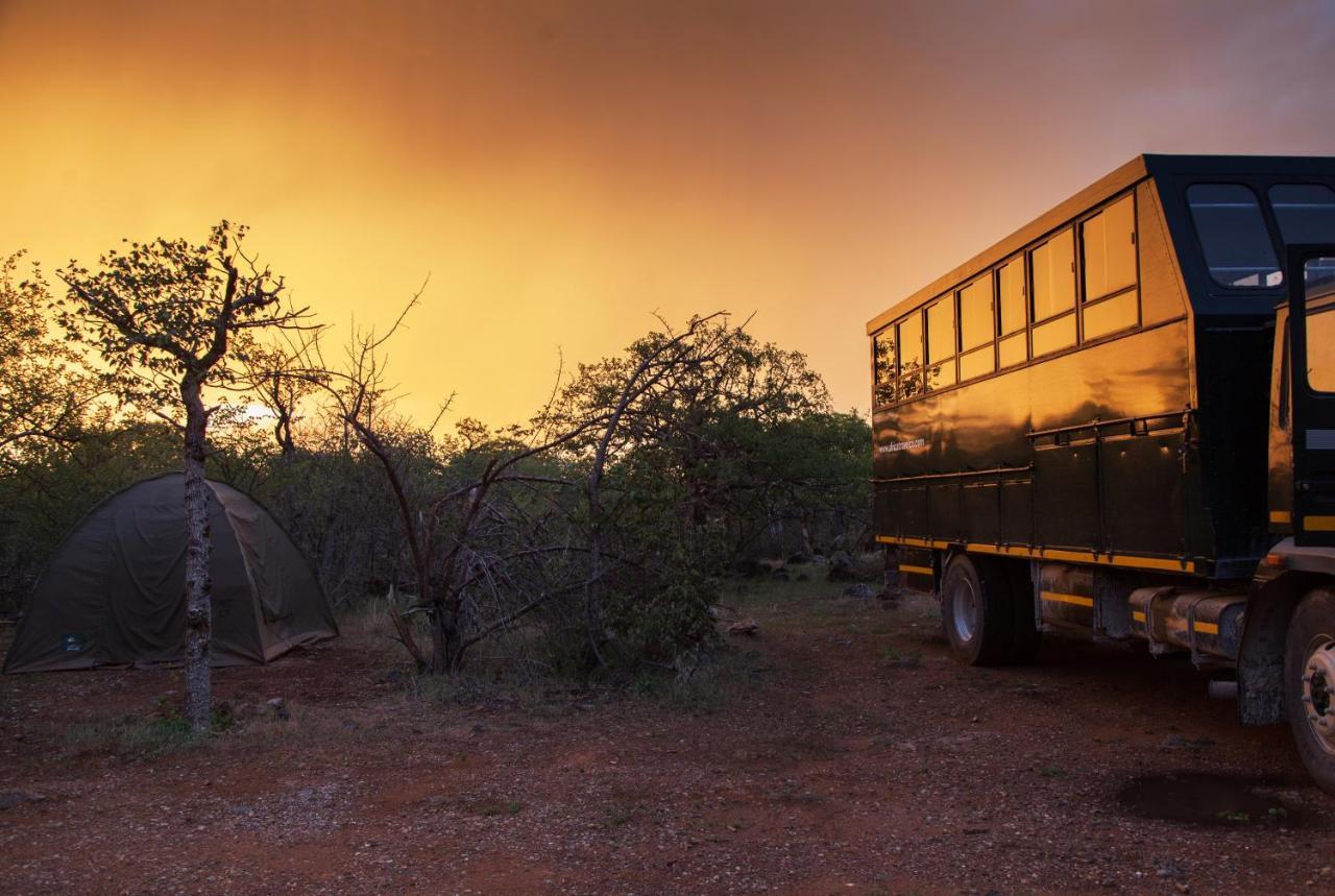 Etosha Village Campsite Окаукуехо Екстериор снимка